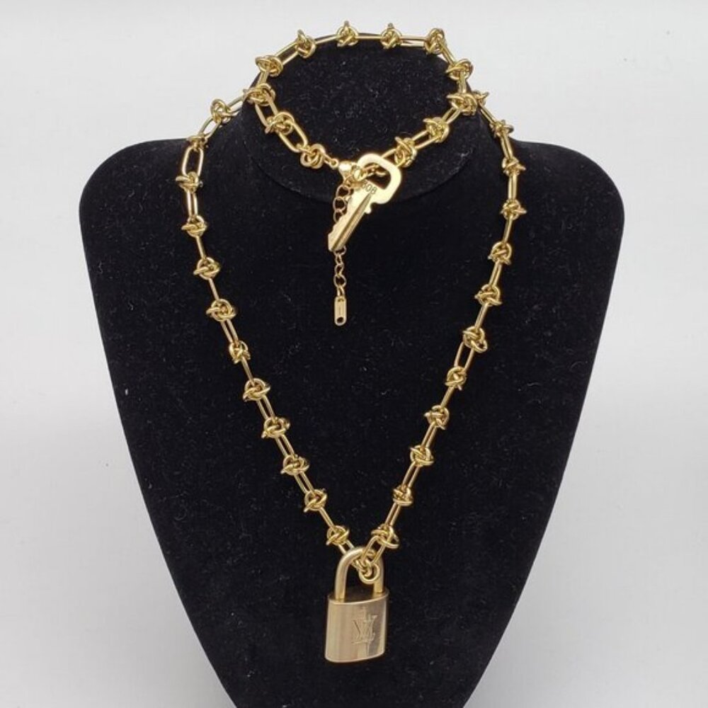 Louis Vuitton Gold Padlock w/Unbranded Stainless Steel 18k Plated Chain&Bracelet - Picture 3 of 13